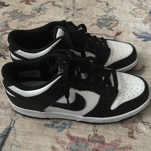 Nike Dunk Panda 6Y/ Women’s 7.5
